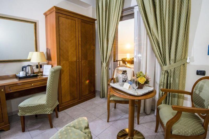 Grand Hotel Victoria Bagnara Calabra Exterior foto